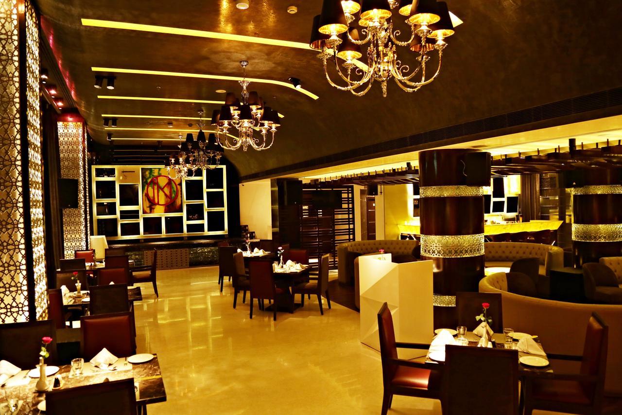 Inde Hotel Chattarpur Nuova Delhi Esterno foto
