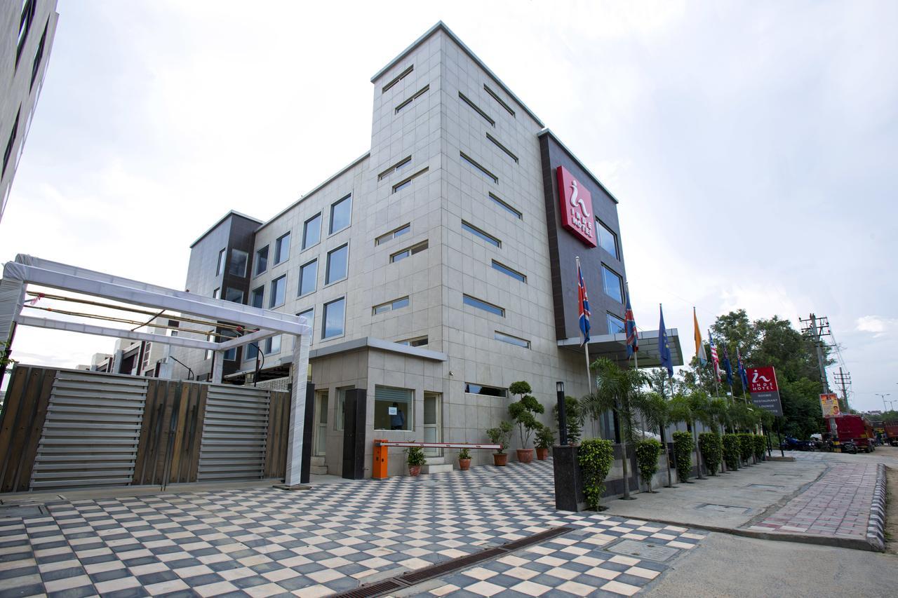 Inde Hotel Chattarpur Nuova Delhi Esterno foto