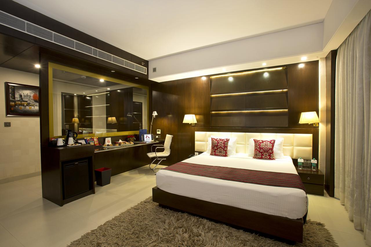 Inde Hotel Chattarpur Nuova Delhi Esterno foto